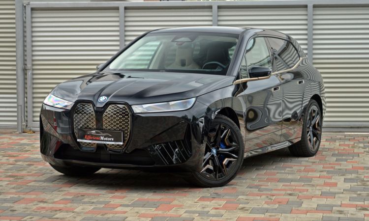 BMW iX