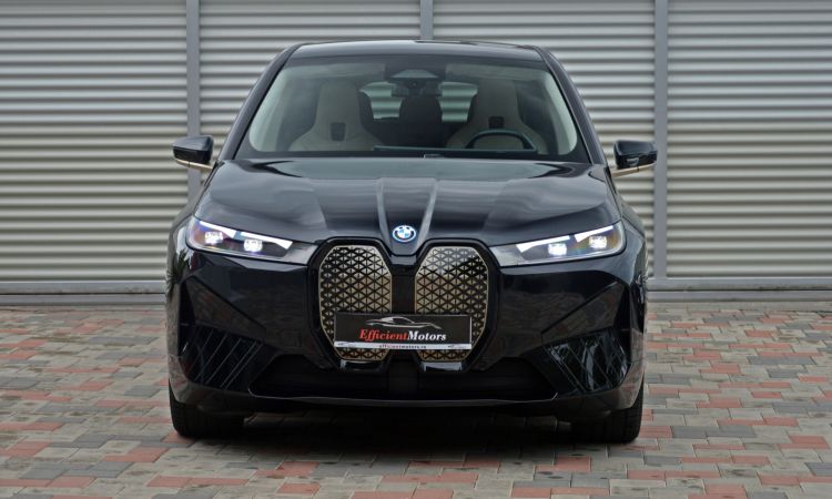 BMW iX