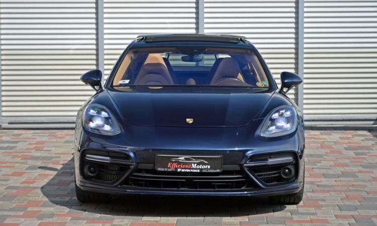 Porsche Panamera 4S