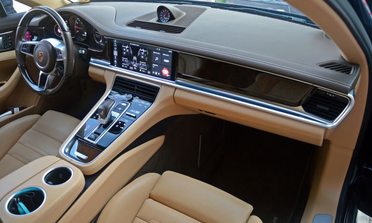 Porsche Panamera 4S