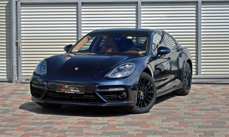 Porsche Panamera 4S