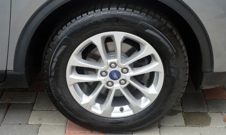 Ford Kuga – foto 13