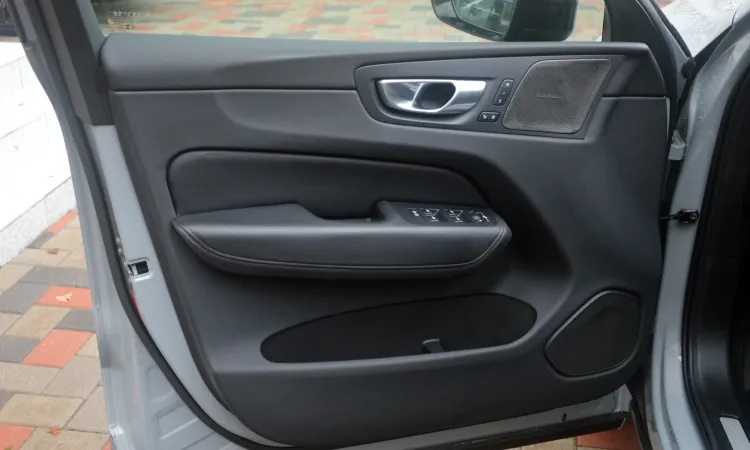Volvo XC60 – foto 17